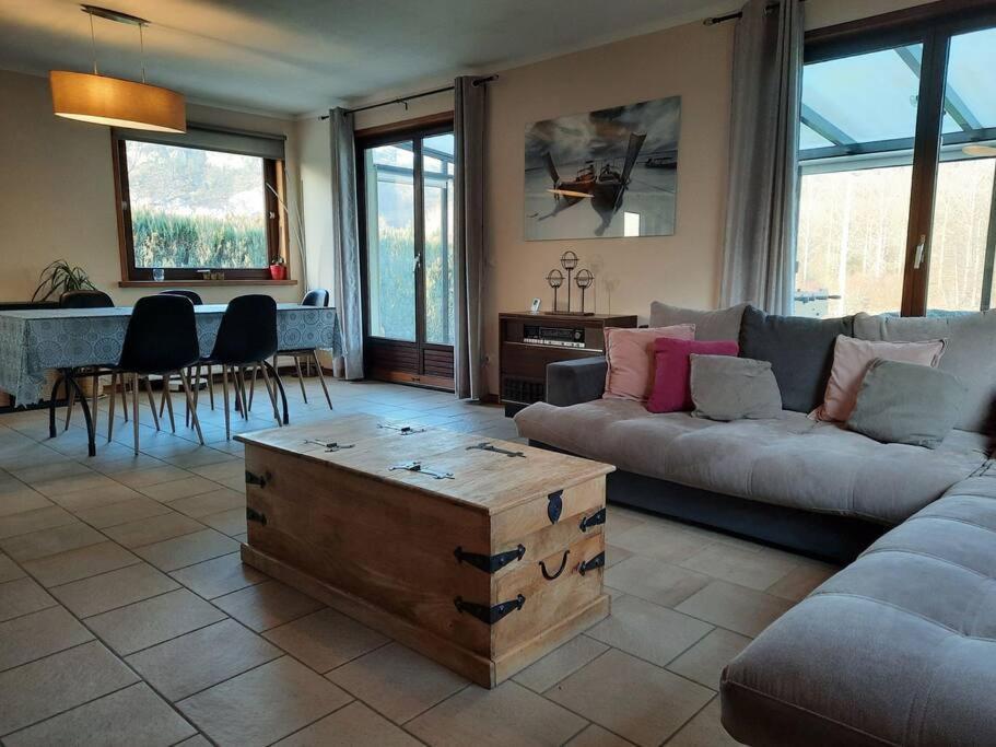 Maison Bucolique A Anhee, Vue Meuse Et Falaises Βίλα Εξωτερικό φωτογραφία